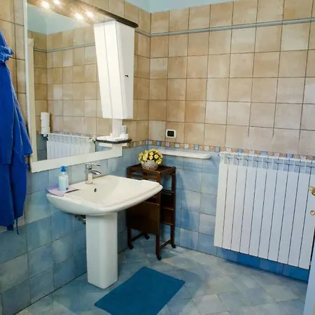 Casa Vacanza Aurora * Тавьяно